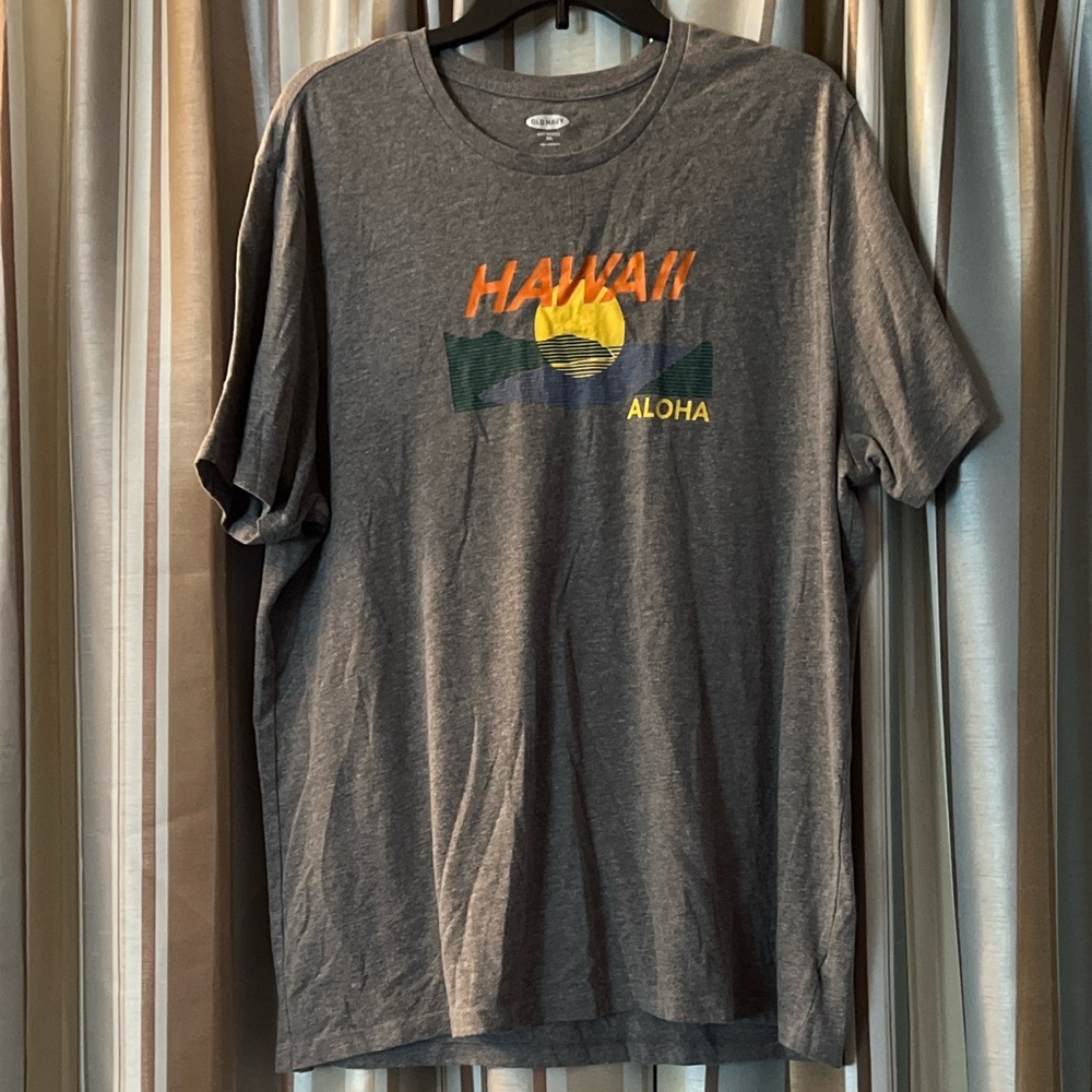 Old Navy T-shirt 54